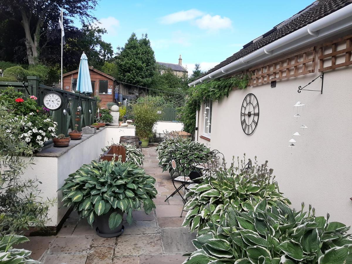 Holly Lodge Alnwick Exterior photo